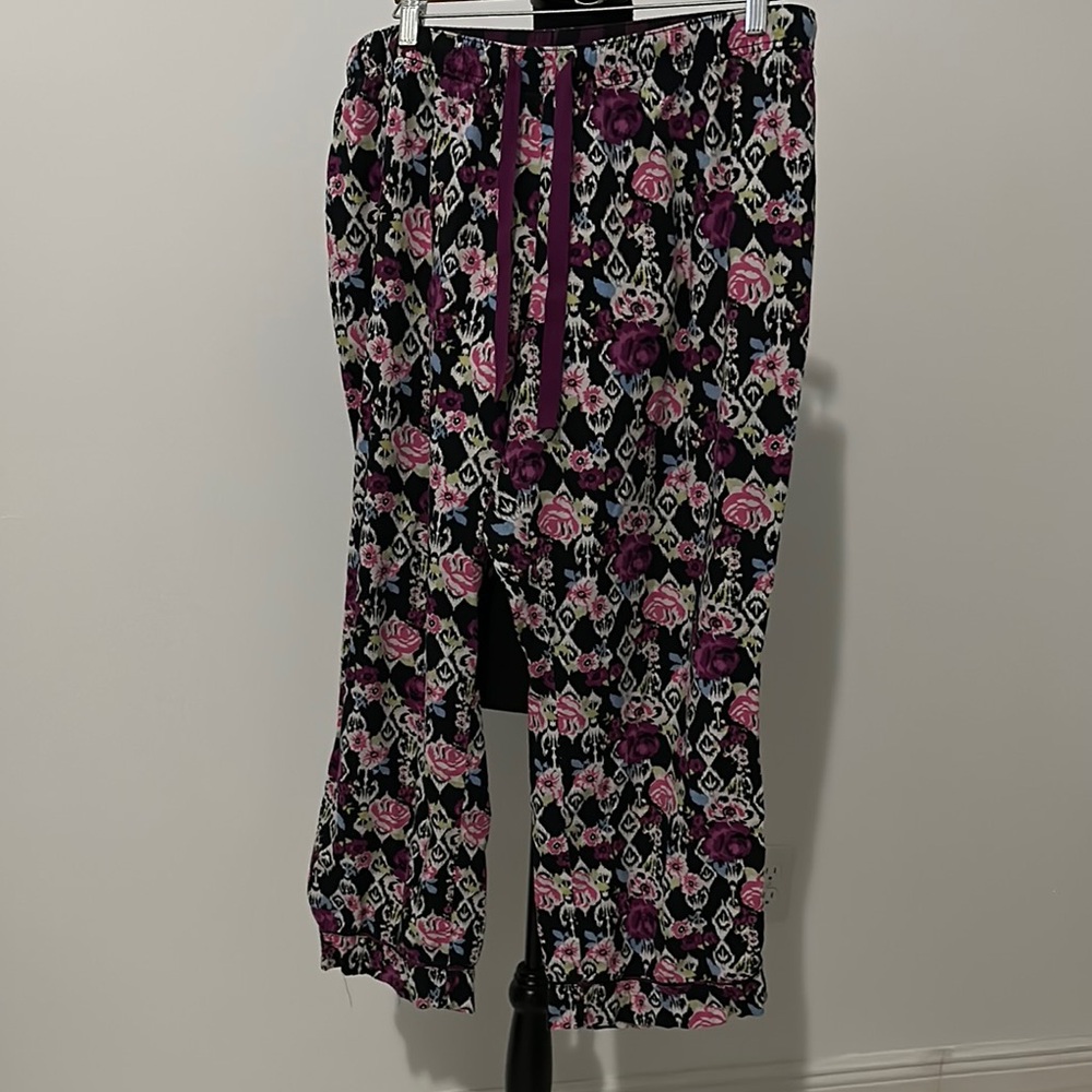 Faded Glory Floral Pajama Pants - Black and Purple